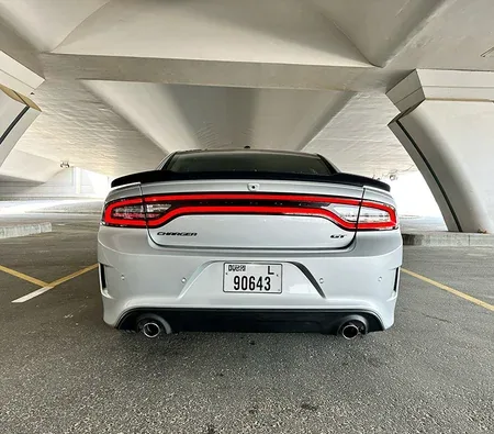 Dodge Charger V6 2022 in Sharjah — photo 9