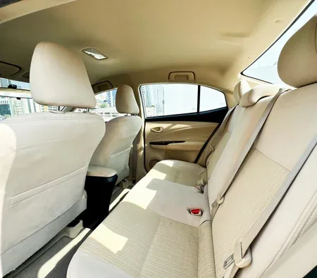 Toyota Yaris 2022 — аренда в Шардже — фото 4