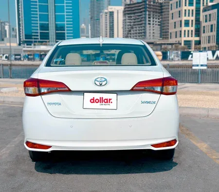 Toyota Yaris 2022 — аренда в Шардже — фото 5