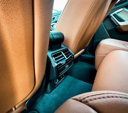 Audi Q3 2024 in Abu Dhabi — photo 9