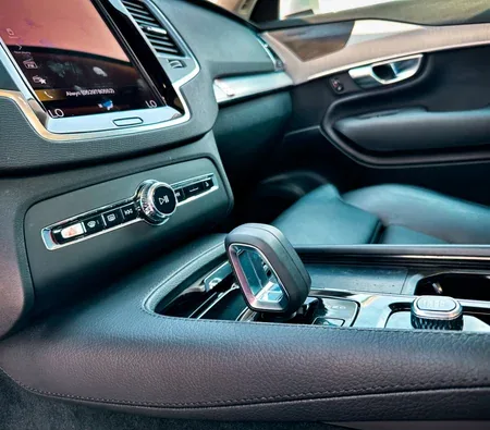 Volvo XC90 2022 — аренда в Аджмане — фото 8