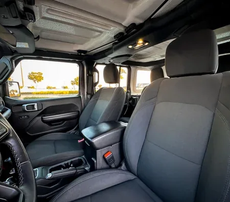 Jeep Wrangler 2021 in Ajman — photo 4