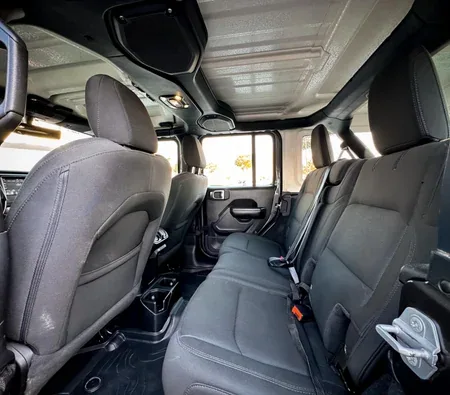 Jeep Wrangler 2021 in Ajman — photo 6