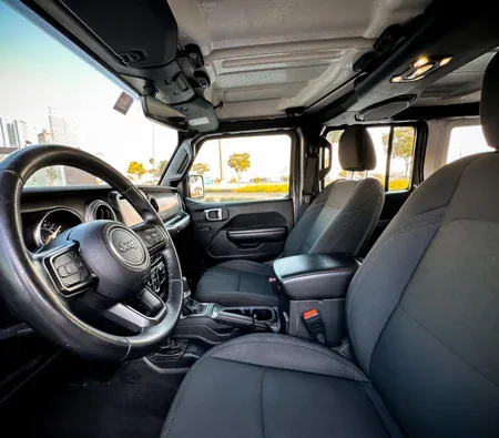 Jeep Wrangler 2021 in Ajman — photo 9