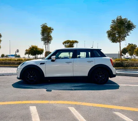 Mini Cooper 2022 in Ajman — photo 6