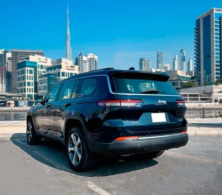 Jeep Grand Cherokee 2023 in Ajman — photo 5