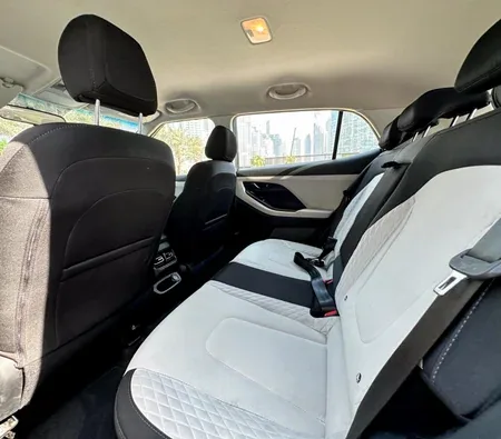Hyundai Creta 5 Seater 2023 in Fujairah — photo 9