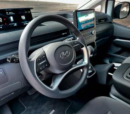 Hyundai Staria 9S 2024 — аренда в Дубае — фото 3