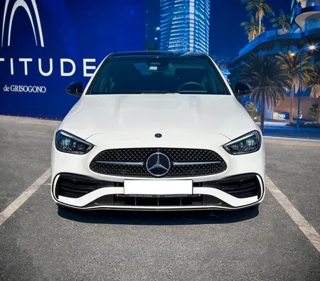 Mercedes-Benz C200 2024 in Abu Dhabi — photo 2