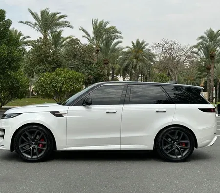Land Rover Range Rover Sport Dynamic V6 2024 in Dubai — photo 6