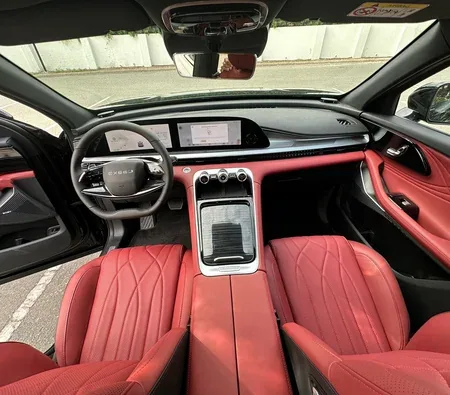 Exeed RX 2025 in Dubai — photo 3