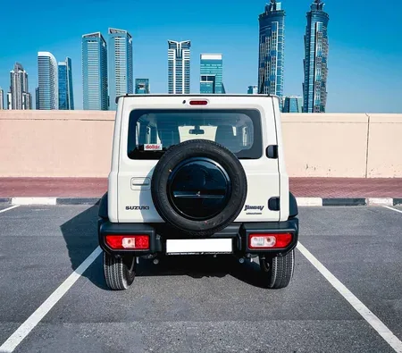 Suzuki Jimny 2024 in Abu Dhabi — photo 5