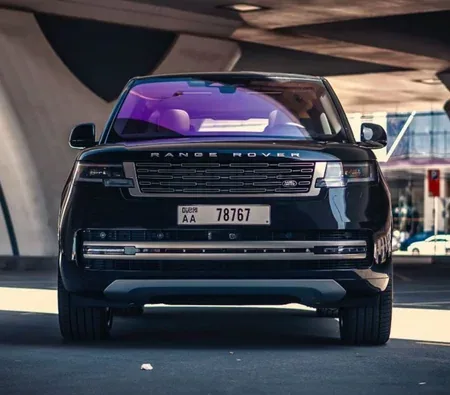 Land Rover Range Rover Vogue HSE V8 2023 in Dubai — photo 3