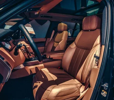Land Rover Range Rover Vogue HSE V8 2023 in Dubai — photo 8