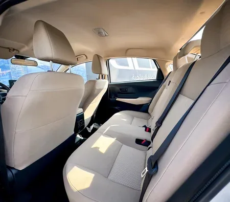 Toyota Yaris 2023 — аренда в Шардже — фото 4
