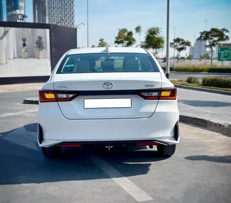 Toyota Yaris 2023 — аренда в Шардже — фото 10