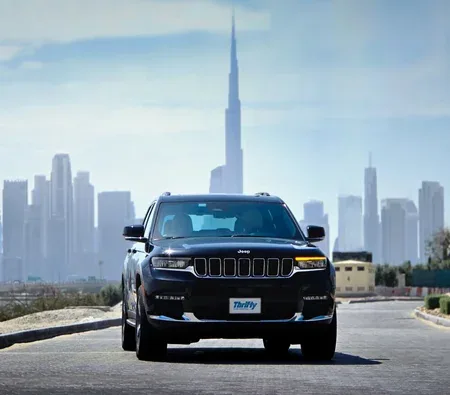 Jeep Grand Cherokee 2024 in Dubai — photo 3