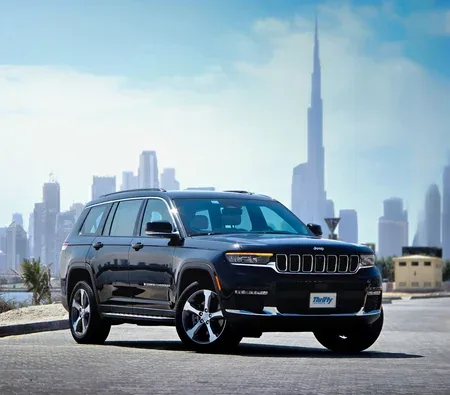 Jeep Grand Cherokee 2024 in Dubai — photo 6