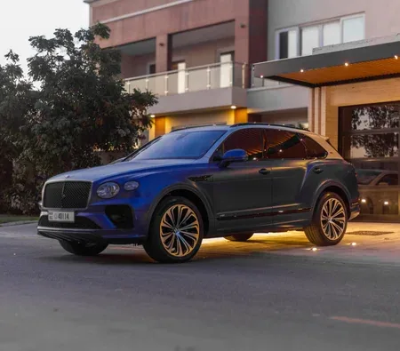 Bentley Bentayga 6.0 2021 напрокат в Дубае
