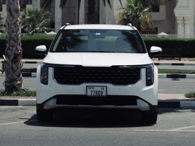 Kia Carnival 2025 — Dubai
