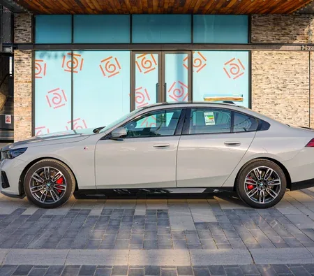BMW 520i M Kit 2024 in Dubai — photo 3