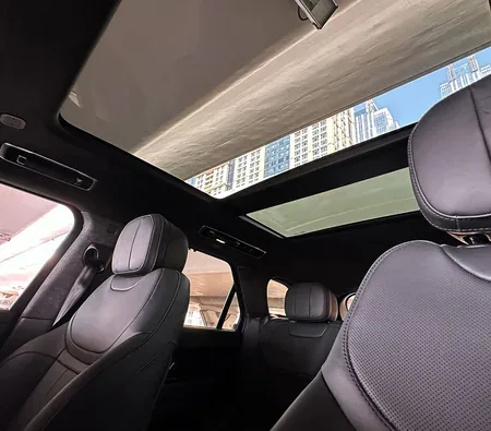 Land Rover Range Rover Sport 2023 in Dubai — photo 4