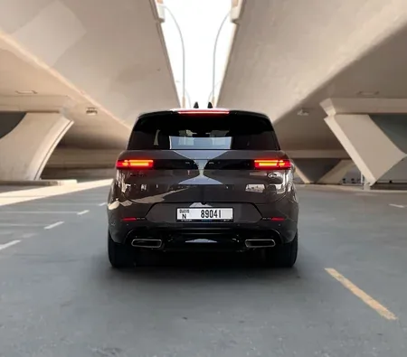 Land Rover Range Rover Sport 2023 in Dubai — photo 5