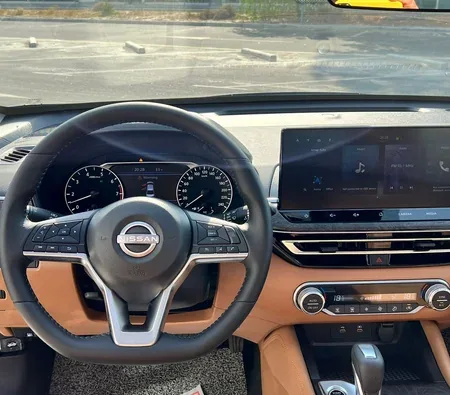 Nissan Altima 2024 in Dubai — photo 2