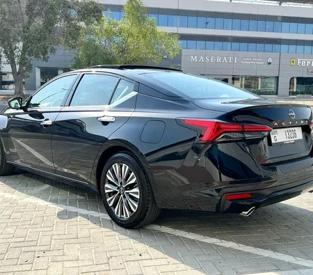 Nissan Altima 2024 in Dubai — photo 10