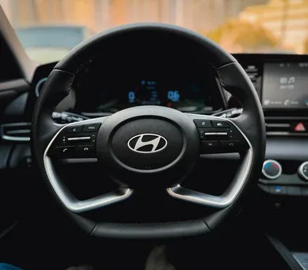 Hyundai Elantra 2024 in Dubai — photo 2