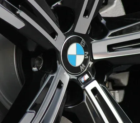 BMW 420i Convertible M Kit 2025 in Dubai — photo 10