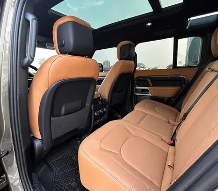 Land Rover Defender V6 2024 in Dubai — photo 4