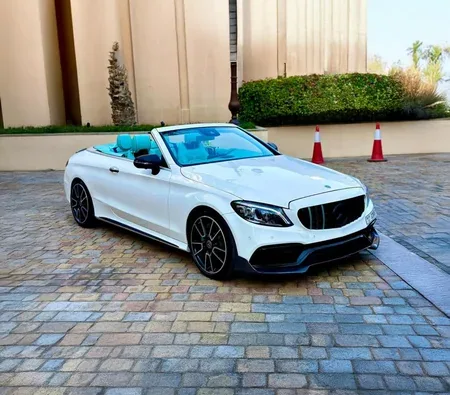 Mercedes-Benz C300 Convertible 2023 напрокат