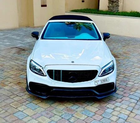 Mercedes-Benz C300 Convertible 2023 — аренда в Дубае — фото 2