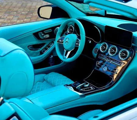 Mercedes-Benz C300 Convertible 2023 — аренда в Дубае — фото 3