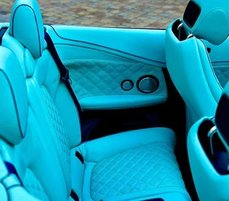 Mercedes-Benz C300 Convertible 2023 — аренда в Дубае — фото 4