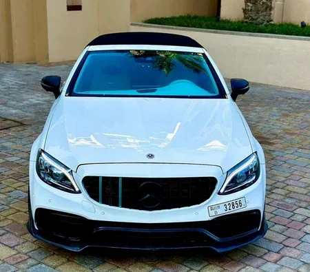 Mercedes-Benz C300 Convertible 2023 — аренда в Дубае — фото 9