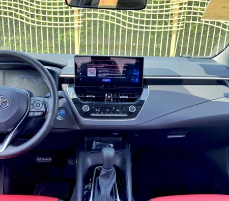 Toyota Corolla Hybrid 2024 — аренда в Дубае — фото 2