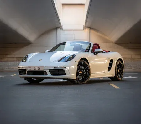 Porsche 718 Boxster Convertible 2023 напрокат