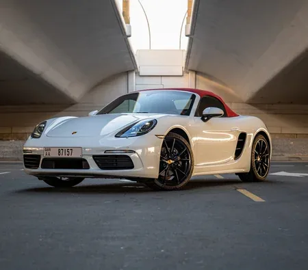 Porsche 718 Boxster Convertible 2023 — аренда в Дубае — фото 3