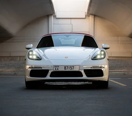 Porsche 718 Boxster Convertible 2023 — аренда в Дубае — фото 4