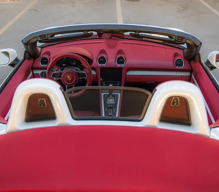 Porsche 718 Boxster Convertible 2023 — аренда в Дубае — фото 6