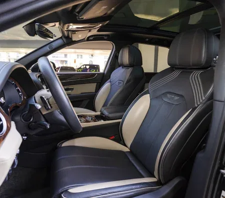 Bentley Bentayga 6.0 2022 in Dubai — photo 7