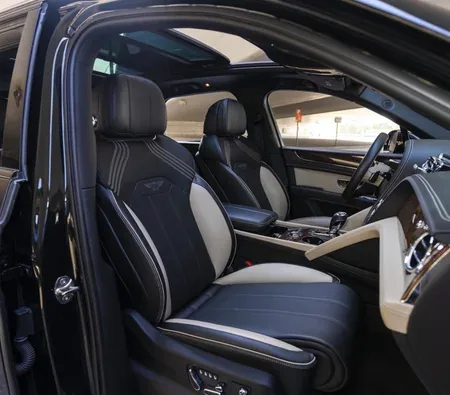 Bentley Bentayga 6.0 2022 in Dubai — photo 9