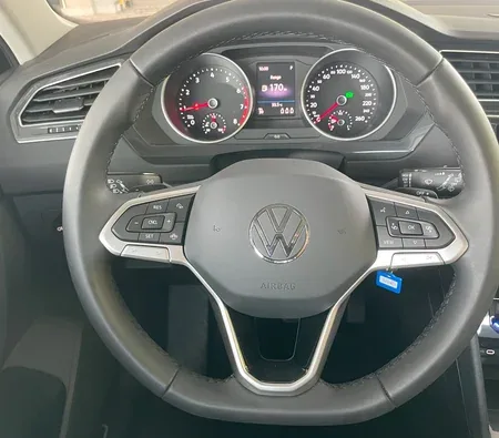 Volkswagen Tiguan 2024 — аренда в Абу-Даби — фото 6