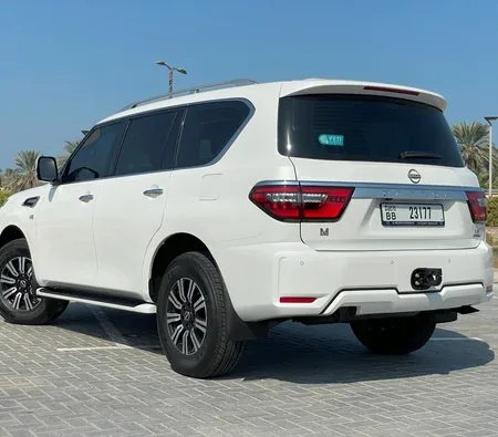 Nissan Patrol V8 2024 in Dubai — photo 5