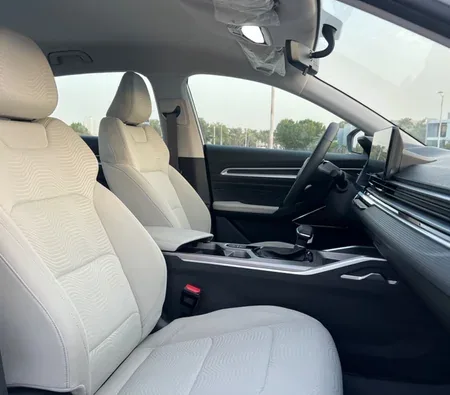 Geely Emgrand 2025 in Dubai — photo 6