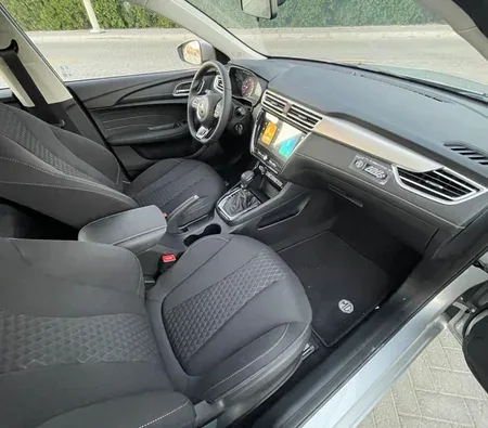 Mg 5 2024 in Dubai — photo 8