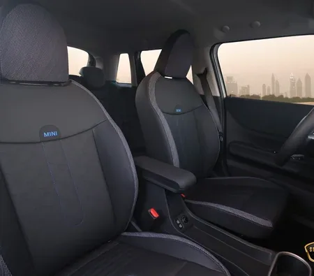 Mini Cooper 2025 in Dubai — photo 7
