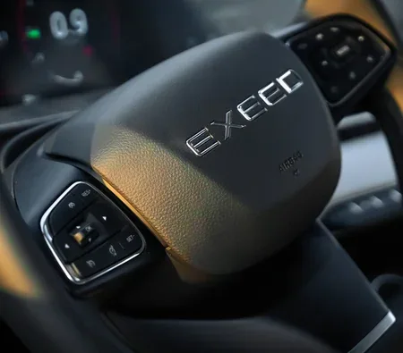 Exeed LX 2025 in Dubai — photo 9